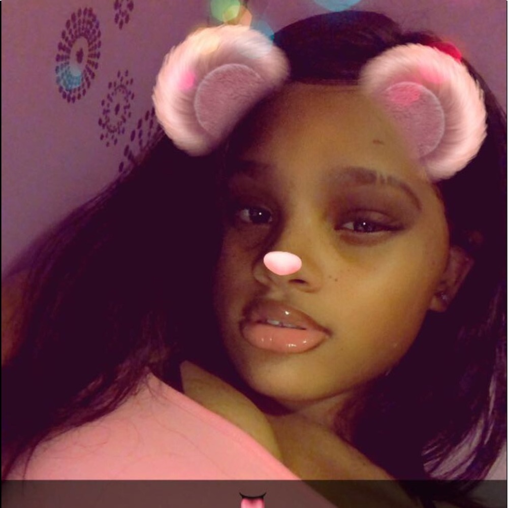 Meet your Posher, Iesha